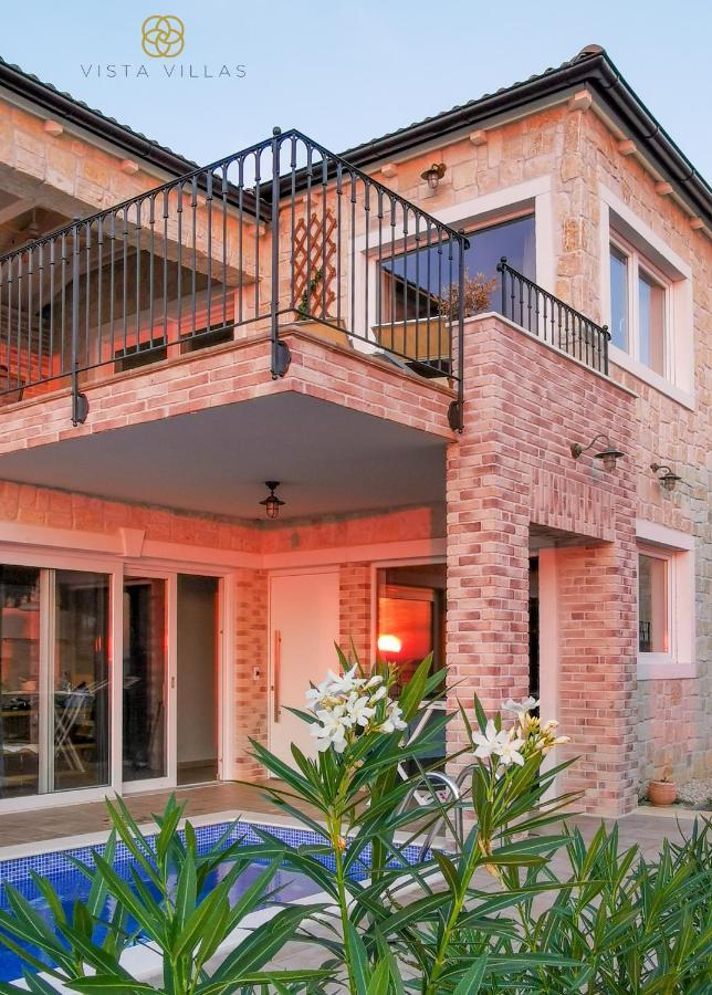 Vista Villas - Lazy Days Apartment Villa N Razanac Bagian luar foto