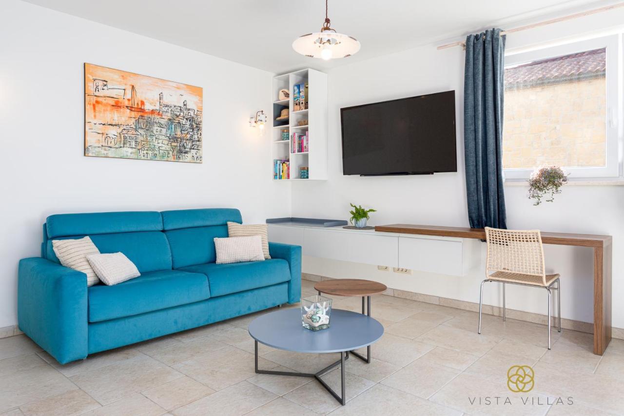 Vista Villas - Lazy Days Apartment Villa N Razanac Bagian luar foto